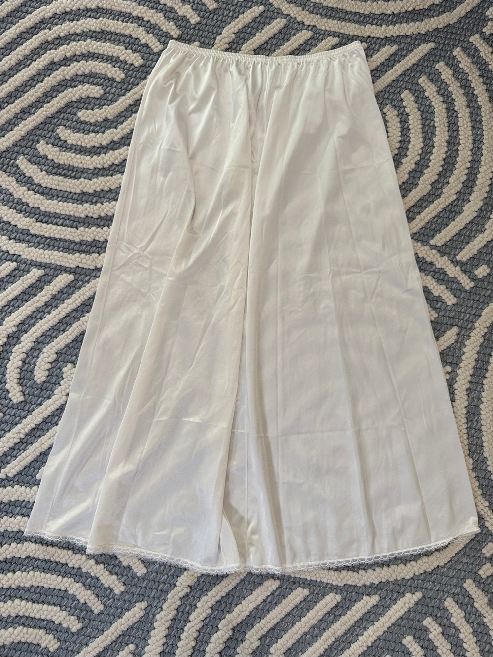 Vintage Vanity Fair White Nylon Half Slip Skirt Extender Made in USA Size L